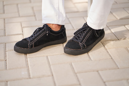Suede Stitches Sneaker Black and Pale pink
